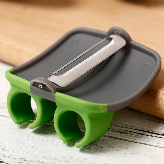 Ergonomic Vegetable Peeler (no grip required)
