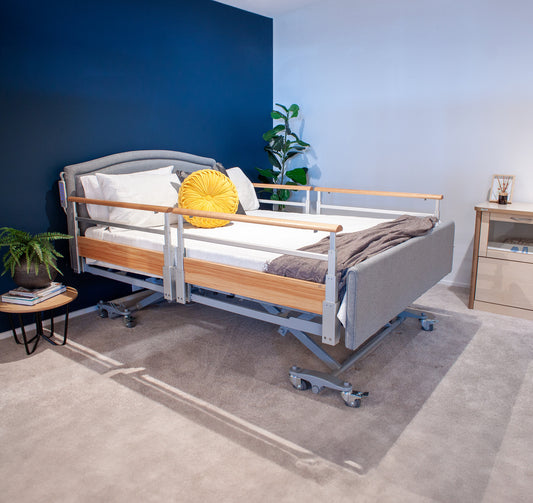 Casero Quad Telescopic Split Side Rails on bed