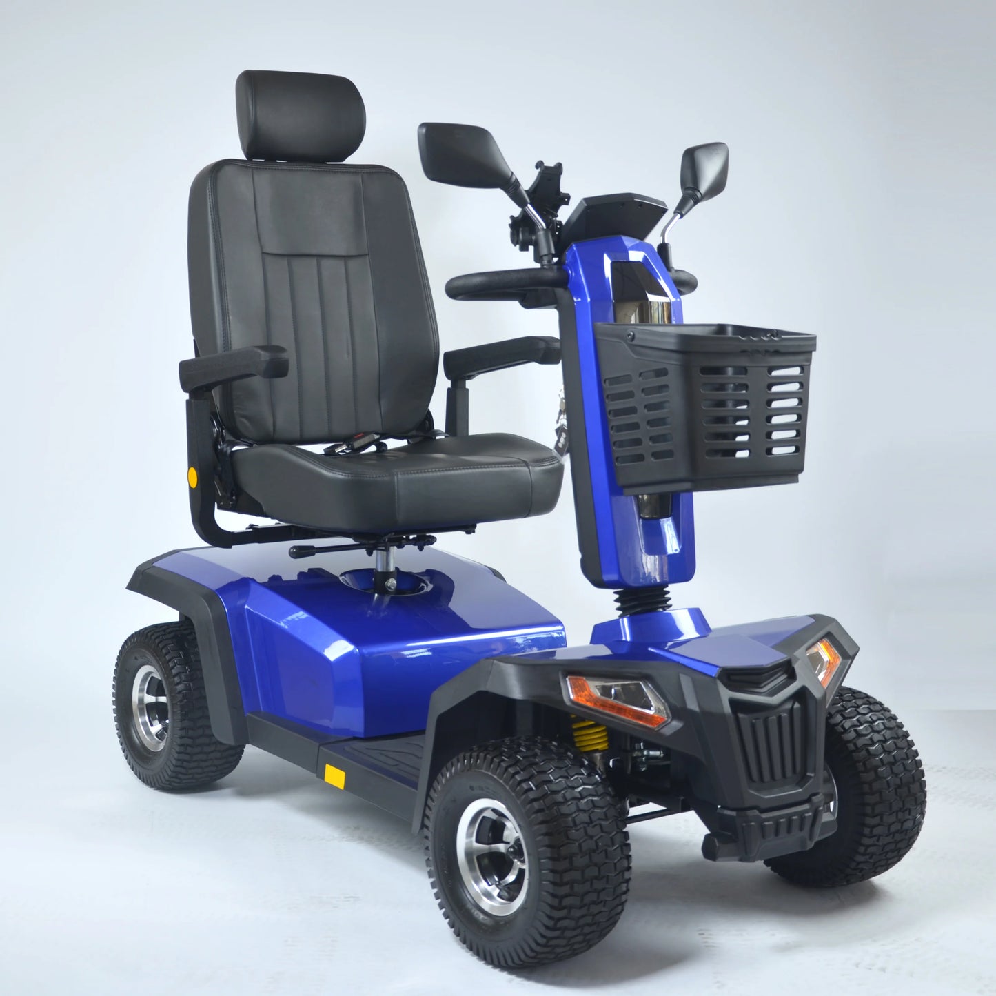 Kiwi 1400 Heavy Duty Sport Mobility Scooter front quarter