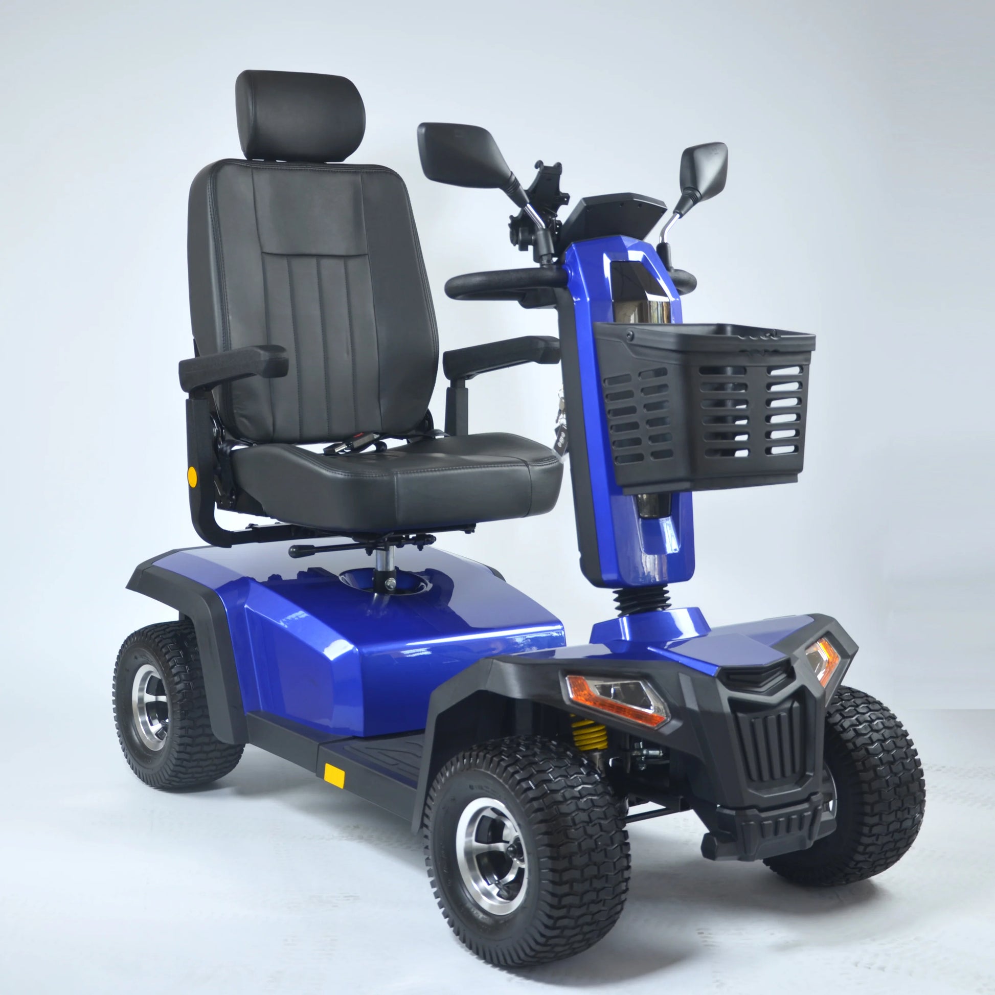 Kiwi 1400 Heavy Duty Sport Mobility Scooter front quarter