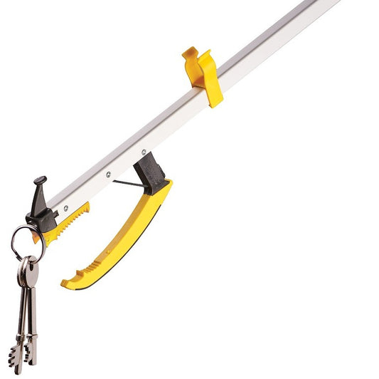 Hull EasyReach Grabber claw showing magnet with keys