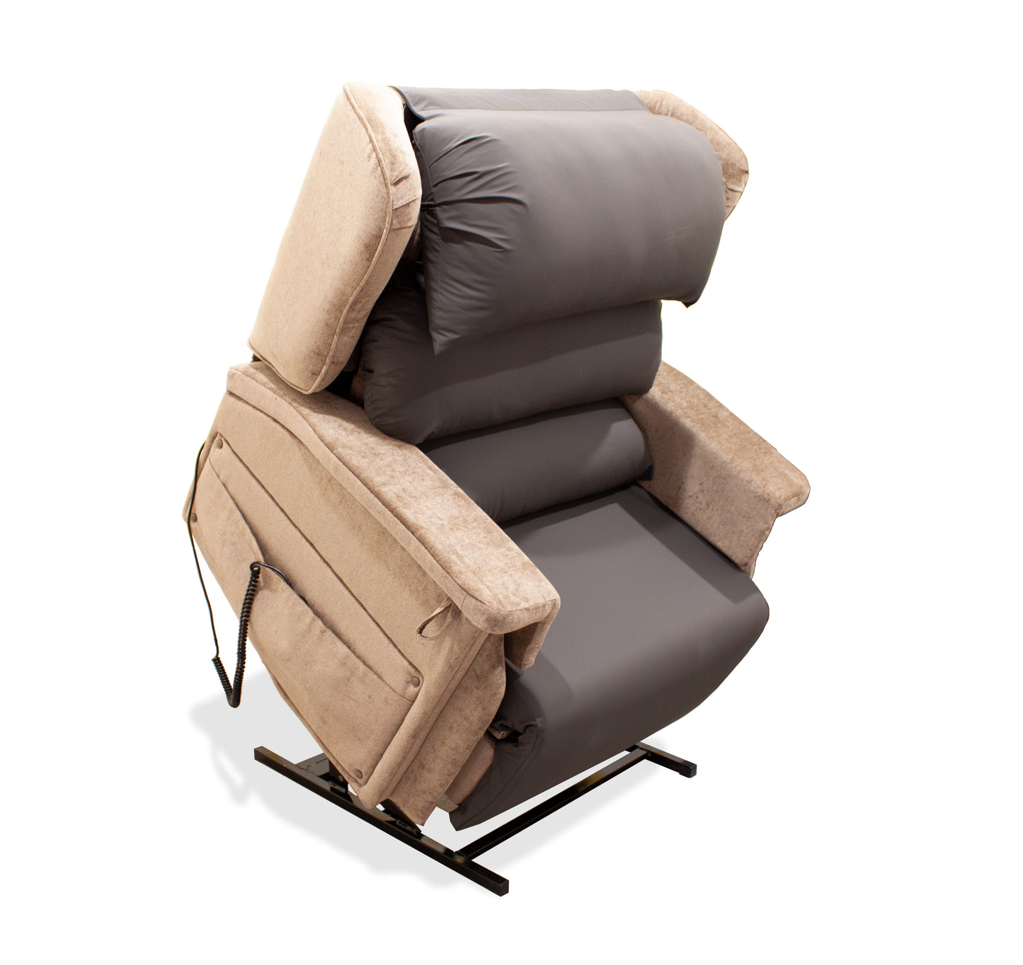 Configura bariatric rise and recline chair lift position